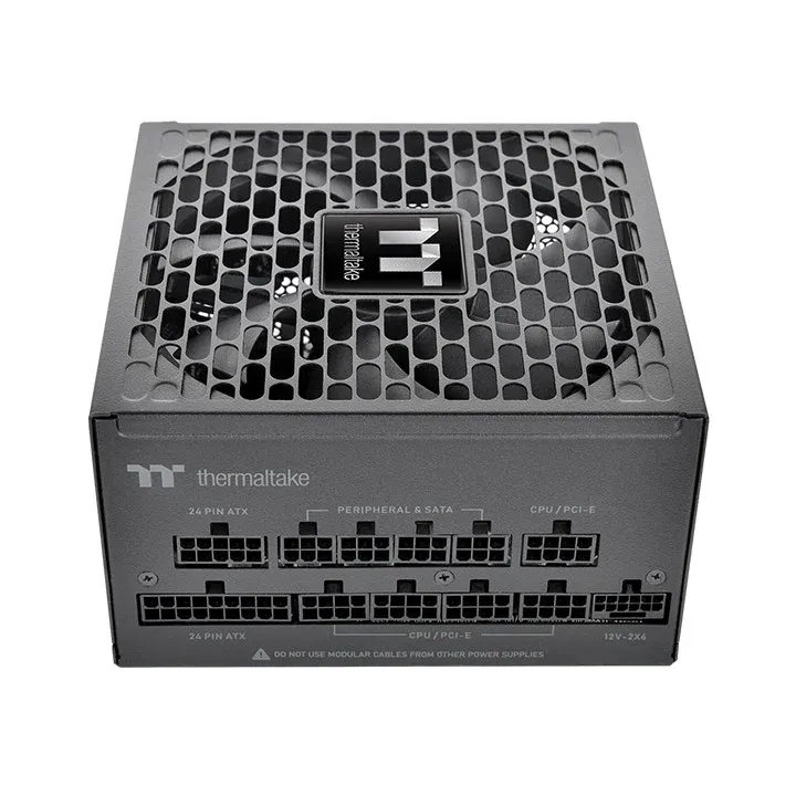Fonte Thermaltake Toughpower PT 850W 80 Plus Platinum ATX 3.1 Modular PS-TPP-0850FNFA